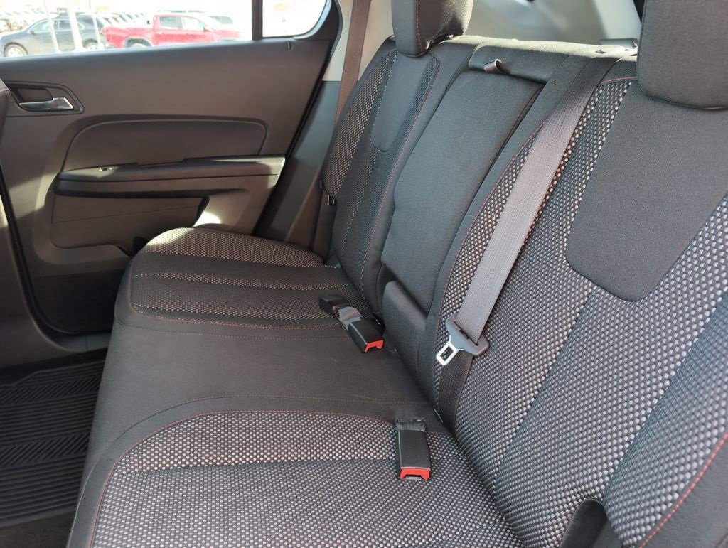 Used 2017 Chevrolet Equinox LT w/ Convenience Package image 10