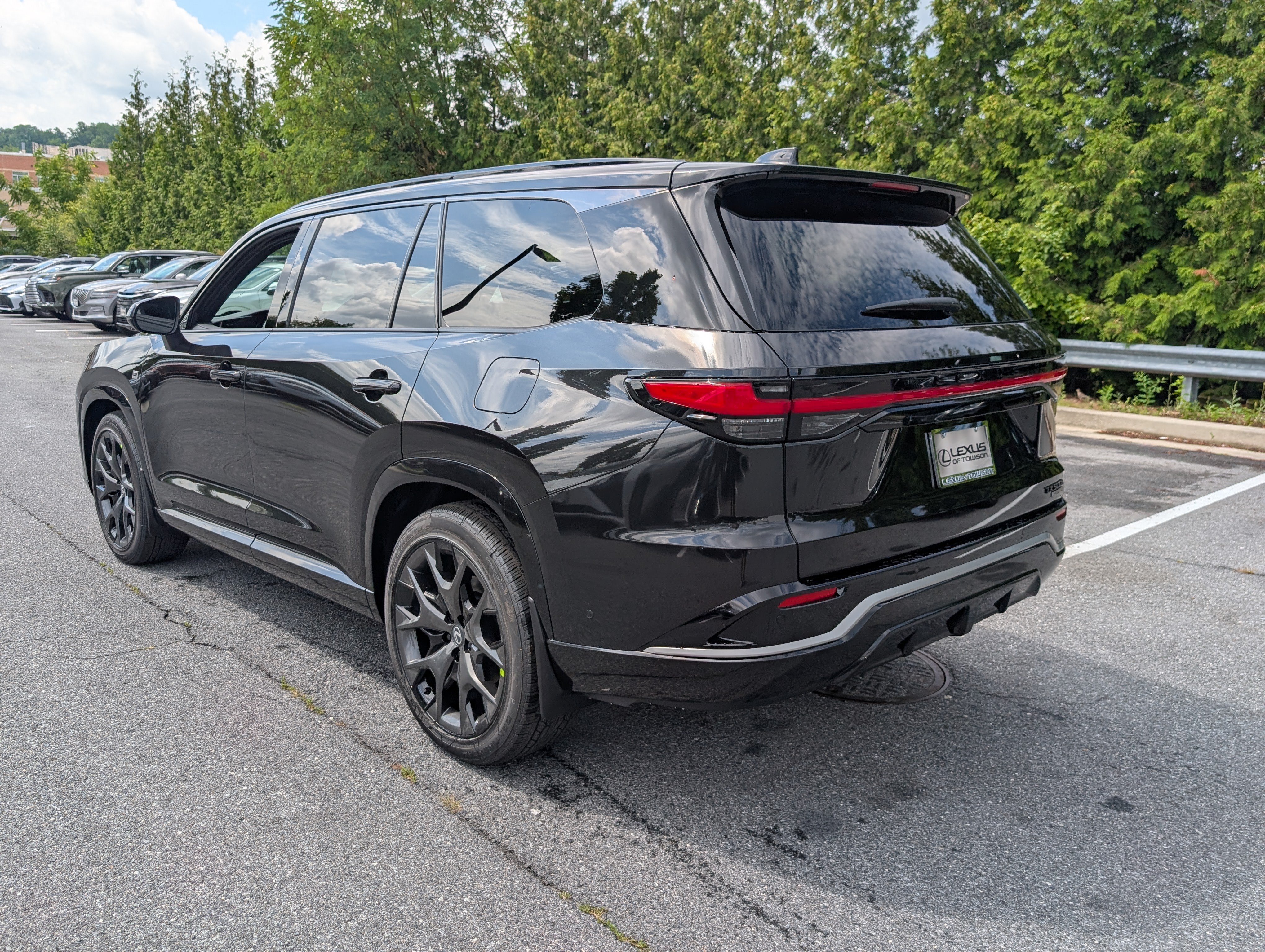 New 2026 Lexus TX 500h AWD image 3