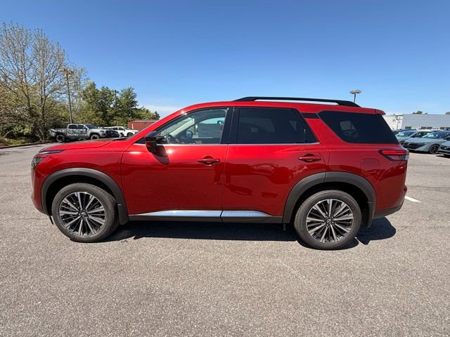 New 2026 Nissan Pathfinder Platinum w/ Cargo Package AWD/4WD image 8