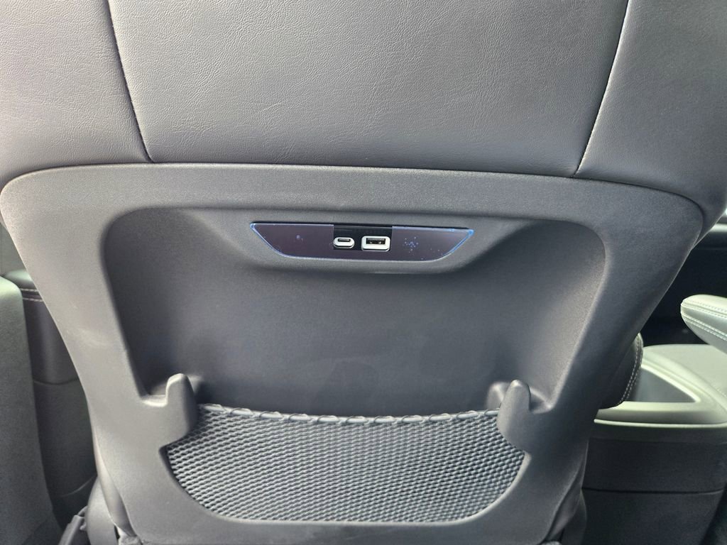 Used 2026 Chrysler Pacifica Select FWD image 37