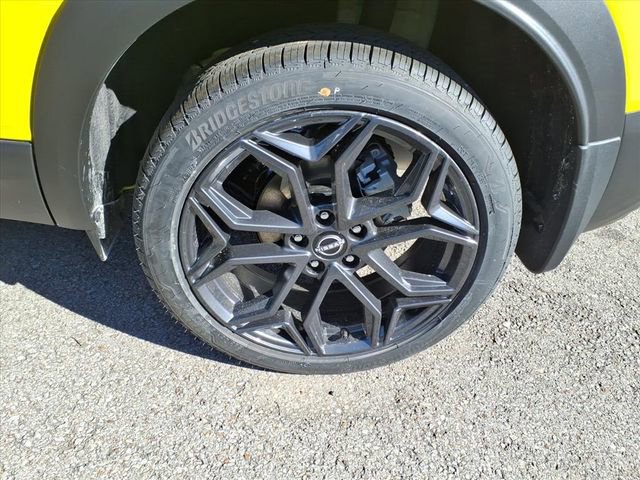 New 2026 Nissan Kicks SR image 4