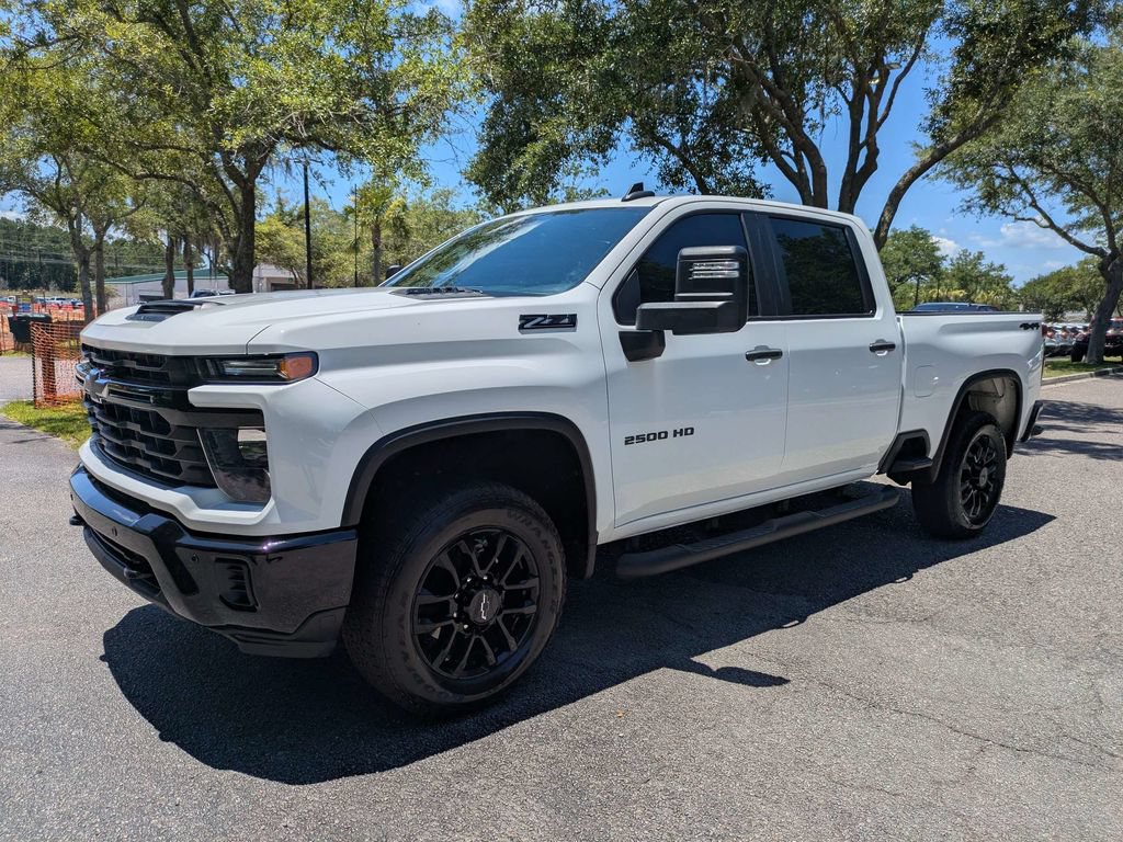 Used 2025 Chevrolet Silverado 2500 Custom w/ Custom Value Package AWD/4WD image 8