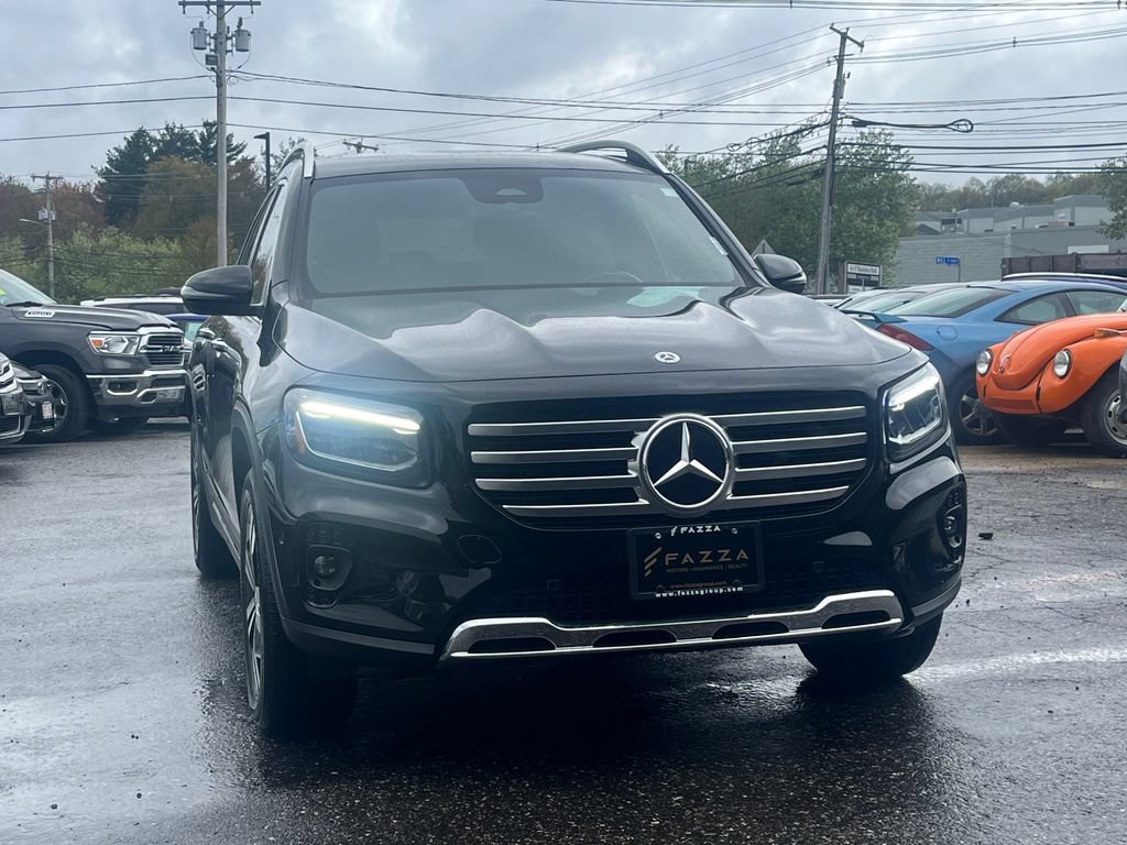 Used 2025 Mercedes-Benz GLB 250 4MATIC image 18