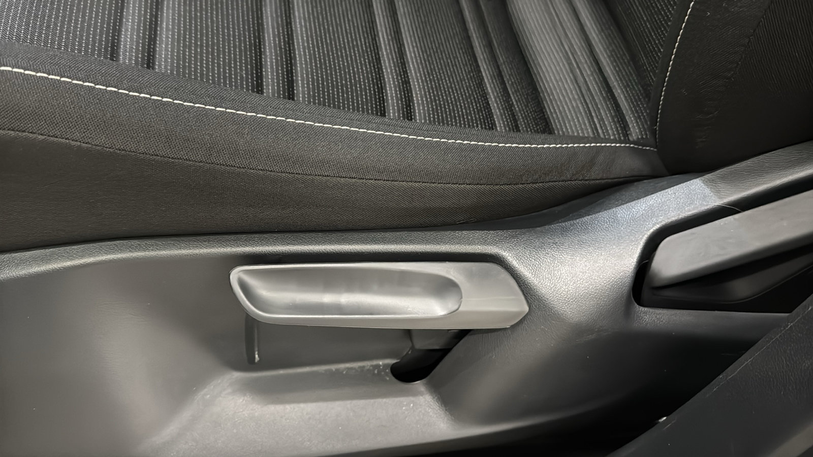 Used 2024 Volkswagen Tiguan S AWD/4WD image 23