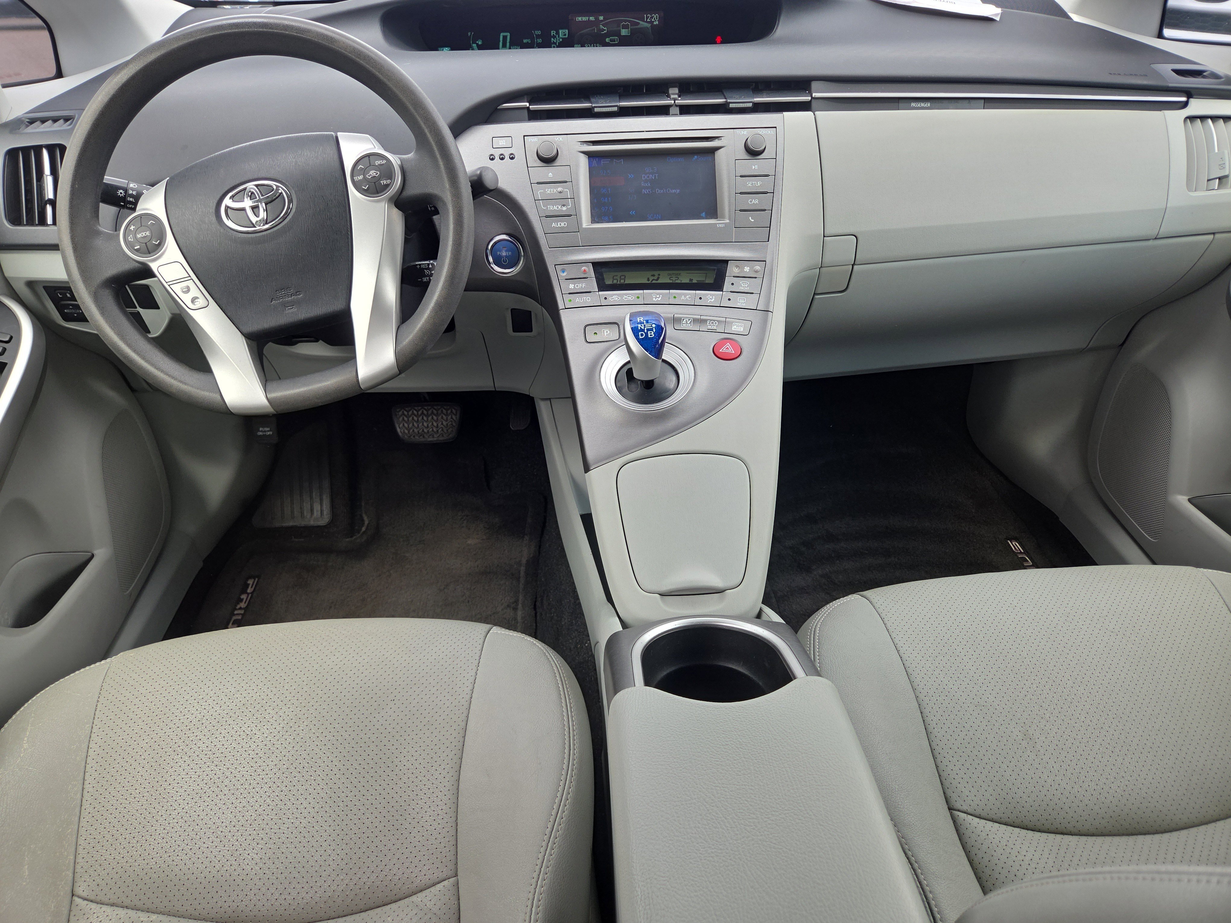 Used 2015 Toyota Prius Two image 20