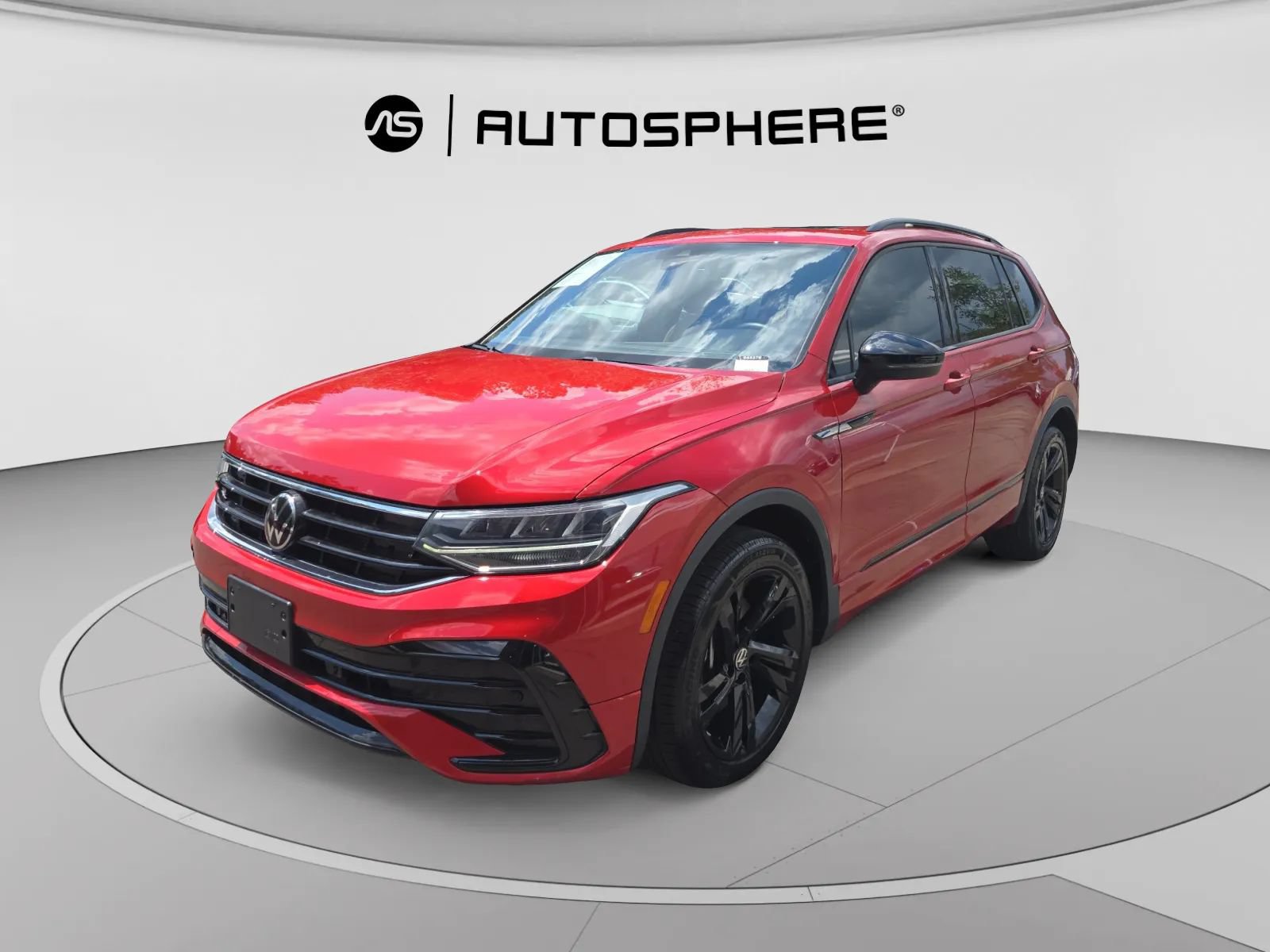 Used 2024 Volkswagen Tiguan SE R-Line FWD image 3