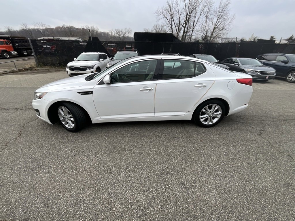 Used 2013 Kia Optima EX w/ Premium Pkg image 3