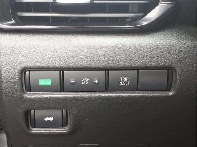 Used 2021 Nissan Sentra SV FWD image 21