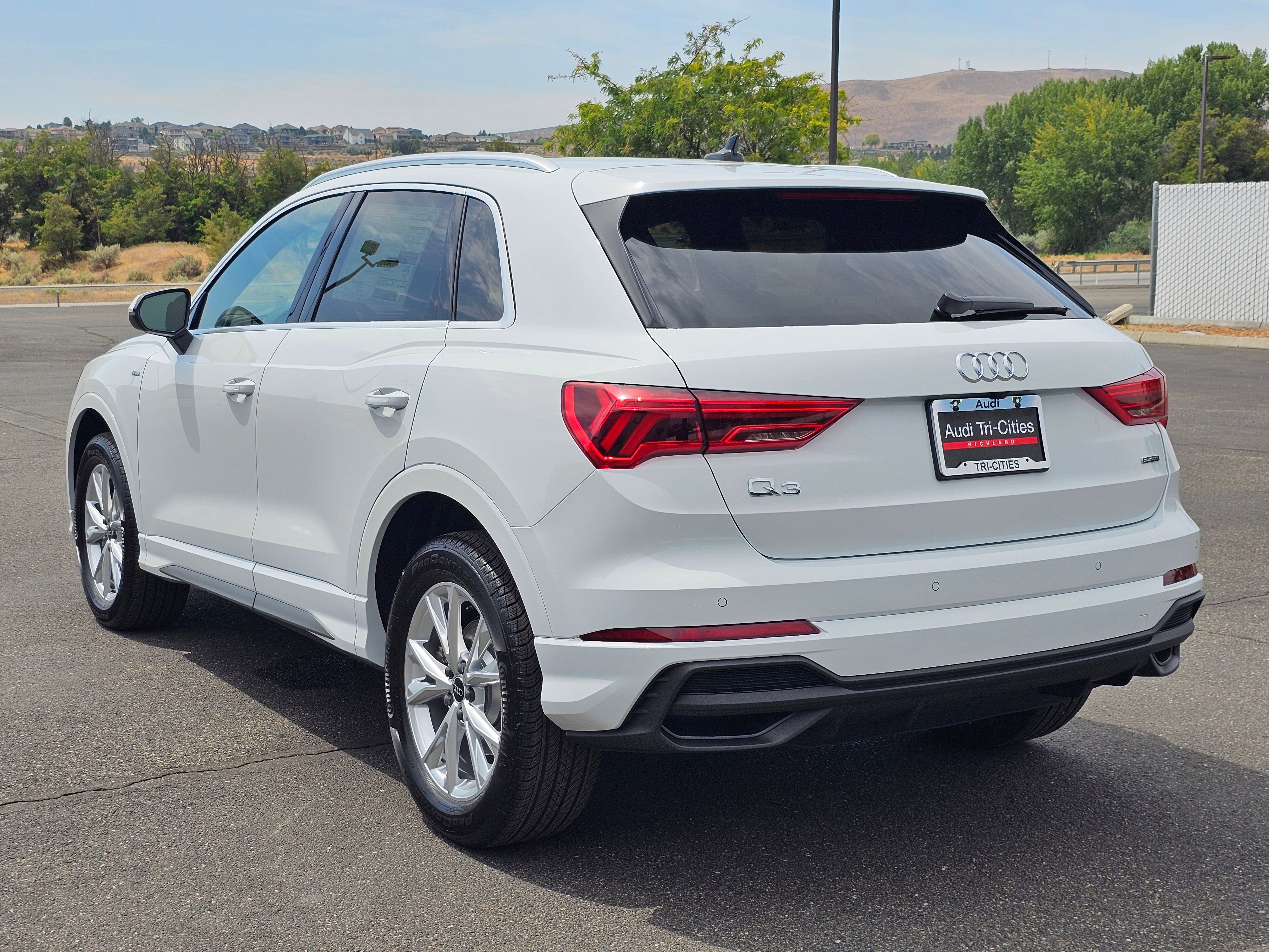 New 2025 Audi Q3 2.0T Premium Plus image 4