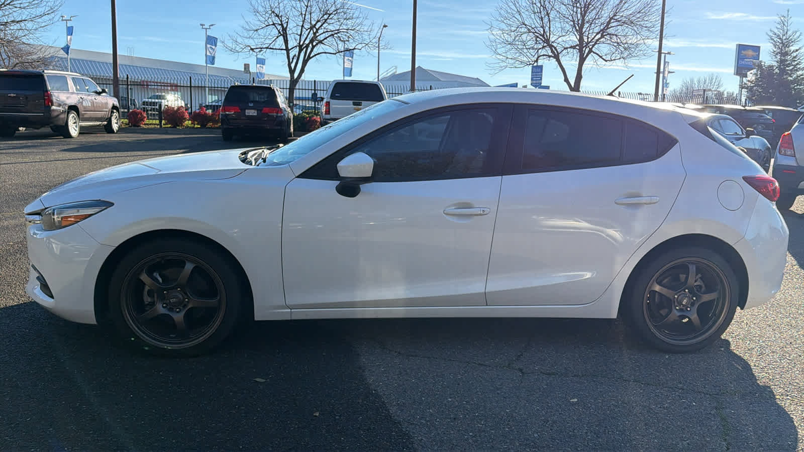 Used 2017 MAZDA MAZDA3 Sport image 8
