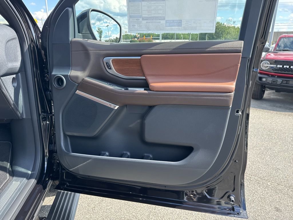 New 2025 Ford Expedition King Ranch image 23
