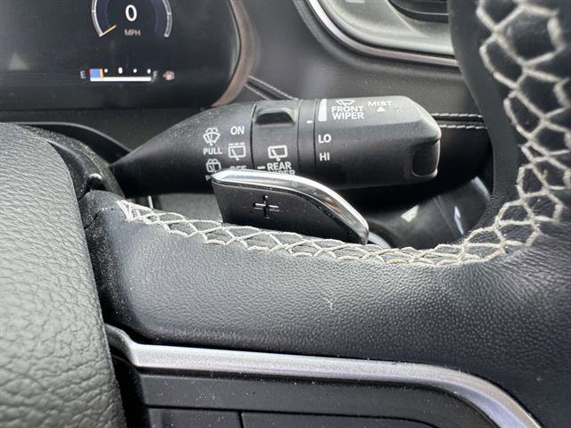 Used 2022 Jeep Grand Cherokee Laredo w/ Luxury Tech Group I image 15