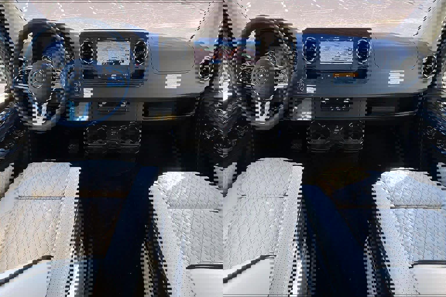 Used 2024 Mercedes-Benz Sprinter 3500 image 16