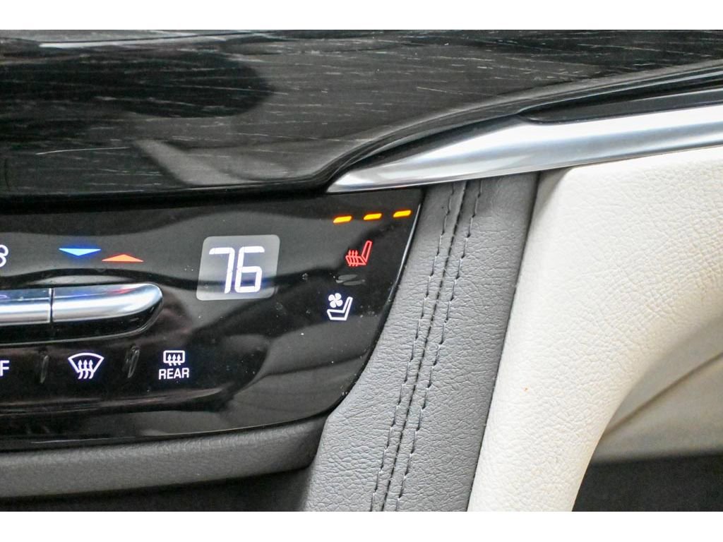 Used 2020 Cadillac XT6 Premium Luxury AWD/4WD image 51