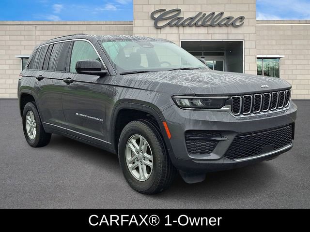 Used 2024 Jeep Grand Cherokee Laredo w/ Luxury Tech Group I image 2