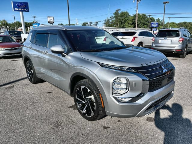 Used 2023 Mitsubishi Outlander AWD image 10