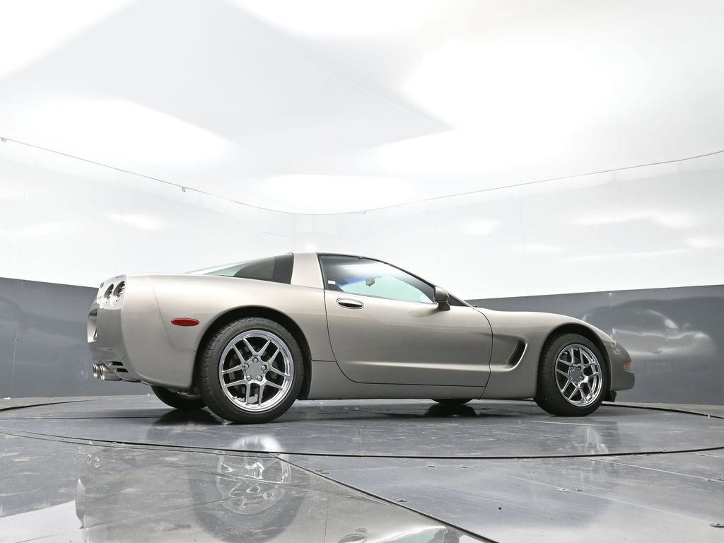 Used 2000 Chevrolet Corvette Coupe w/ Memory Pkg image 28
