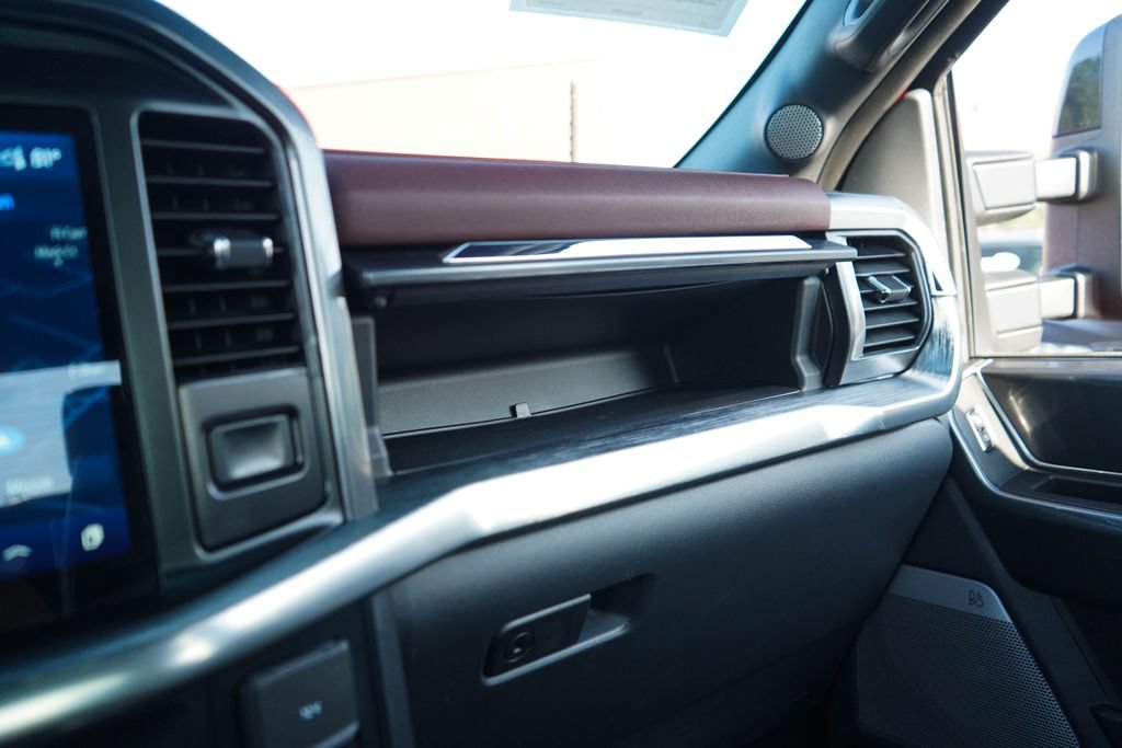 Used 2023 Ford F150 Lariat AWD/4WD image 32