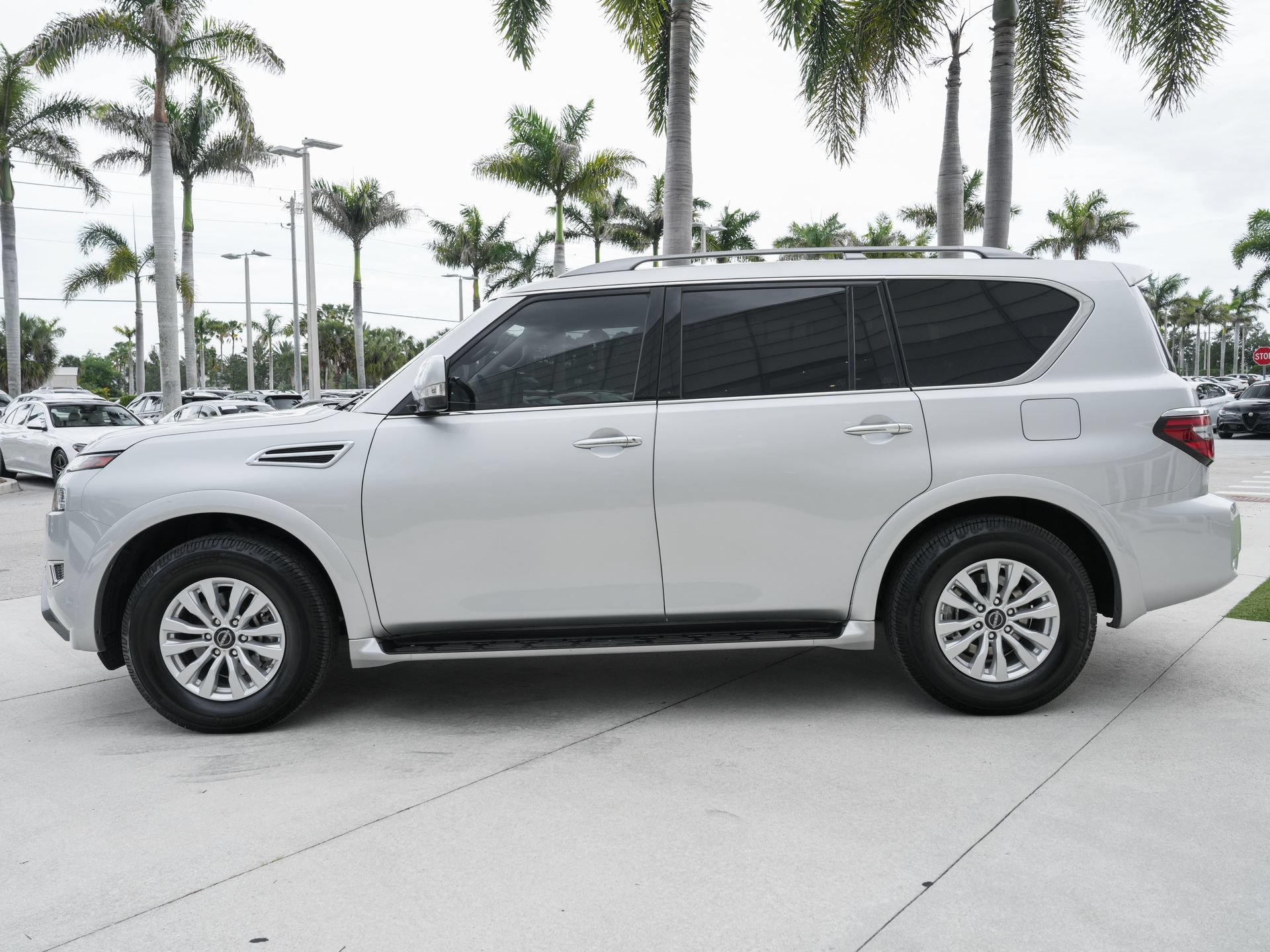 Used 2023 Nissan Armada SV w/ Cargo Package AWD/4WD image 23
