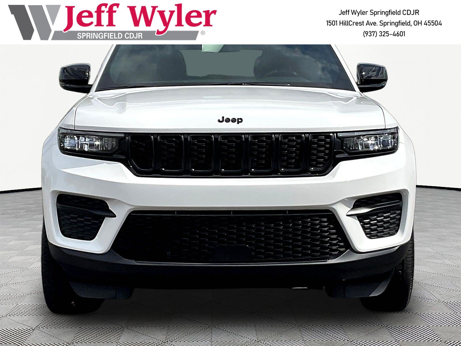 New 2025 Jeep Grand Cherokee 4WD image 2