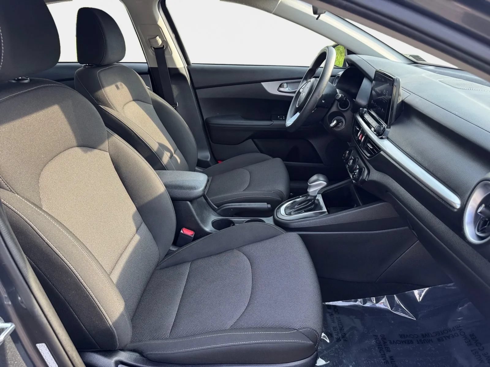 Used 2023 Kia Forte LXS w/ LXS Technology Package FWD image 10