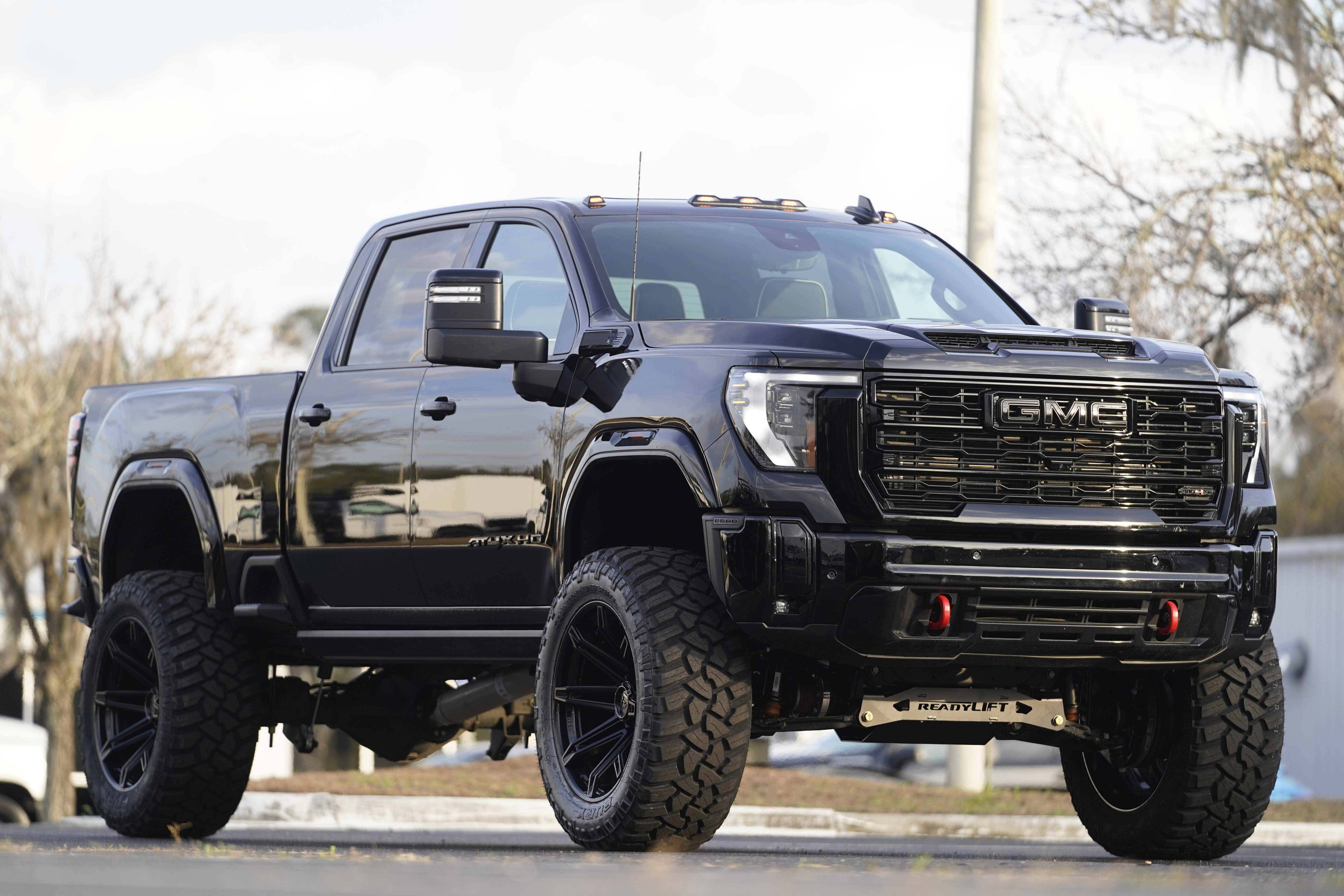 Used 2025 GMC Sierra 2500 AT4X image 55