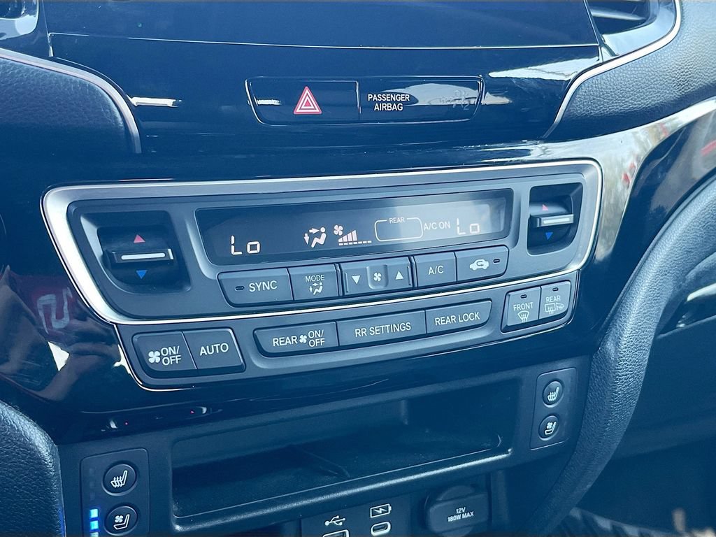 Used 2024 Honda Passport Black Edition image 15