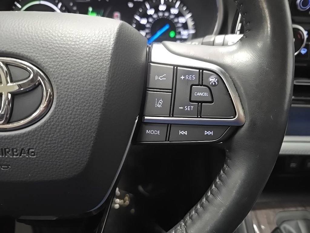 Used 2020 Toyota Highlander Limited AWD/4WD image 24