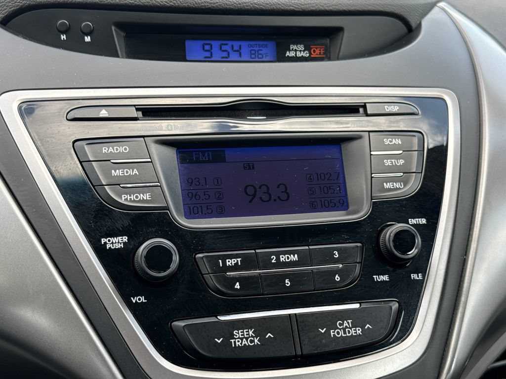 Used 2013 Hyundai Elantra FWD image 20