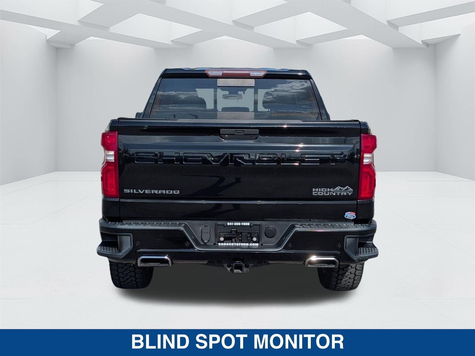 Used 2019 Chevrolet Silverado 1500 High Country w/ Safety Package II image 5