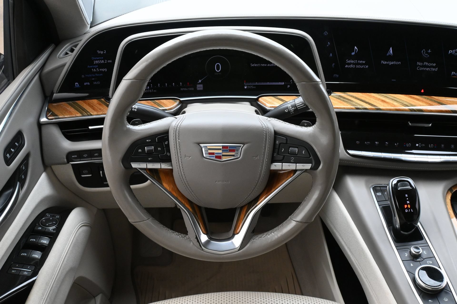 Used 2021 Cadillac Escalade Sport Platinum RWD image 11