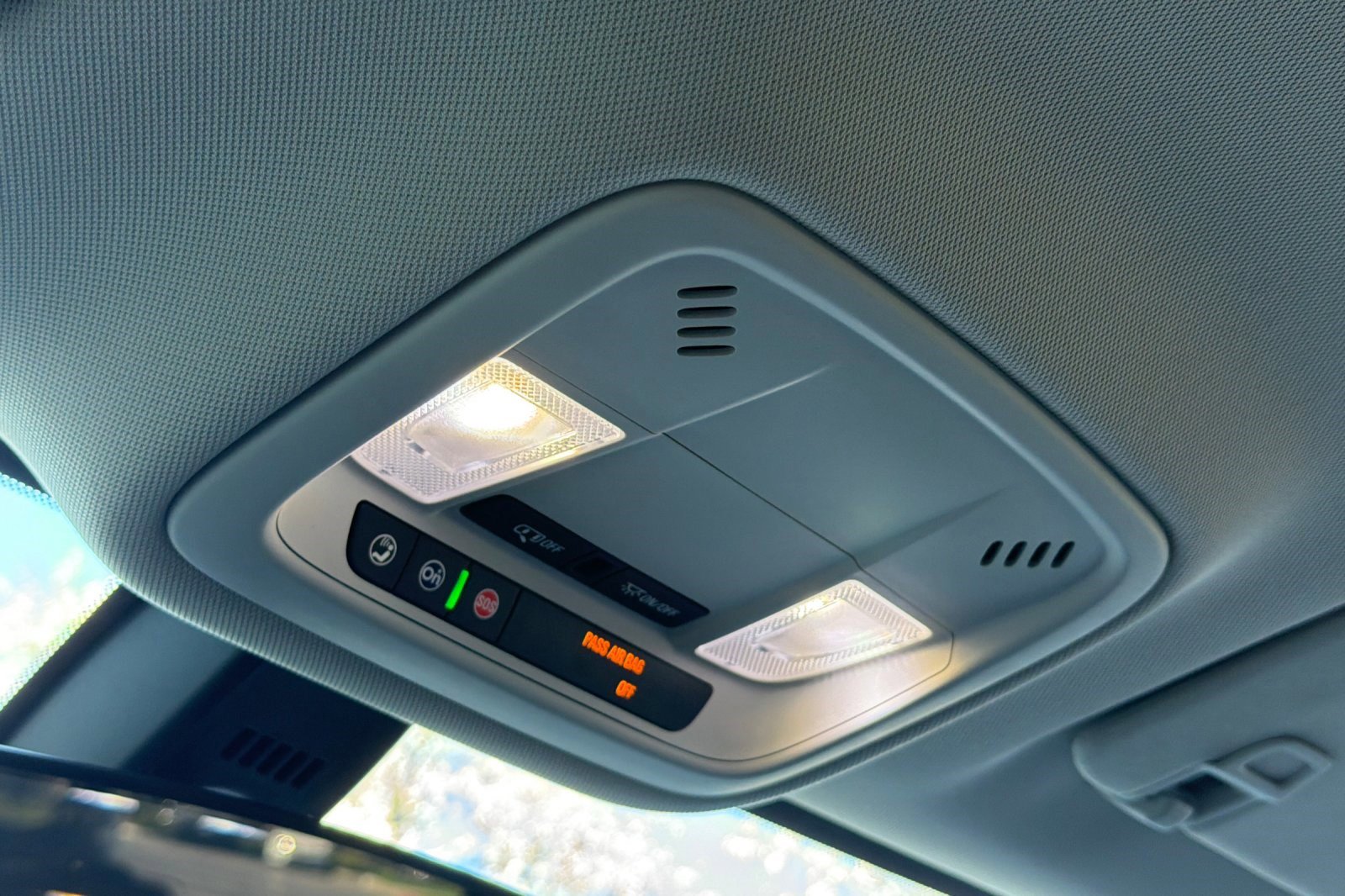 Used 2020 Chevrolet Traverse LS image 24