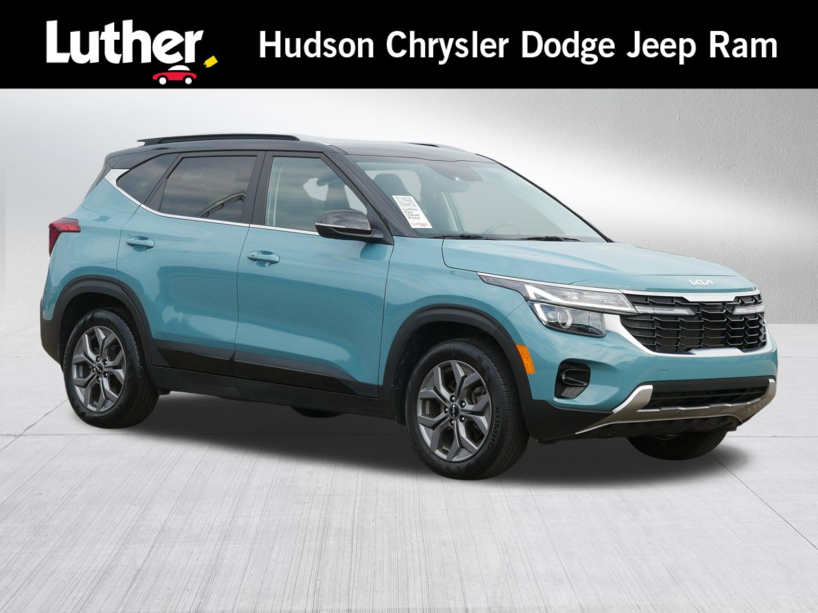Used 2024 Kia Seltos S AWD/4WD image 1