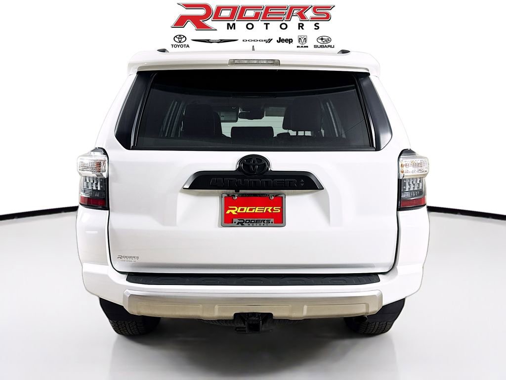 Certified 2024 Toyota 4Runner TRD Off-Road Premium w/ Moonroof Package AWD/4WD image 12