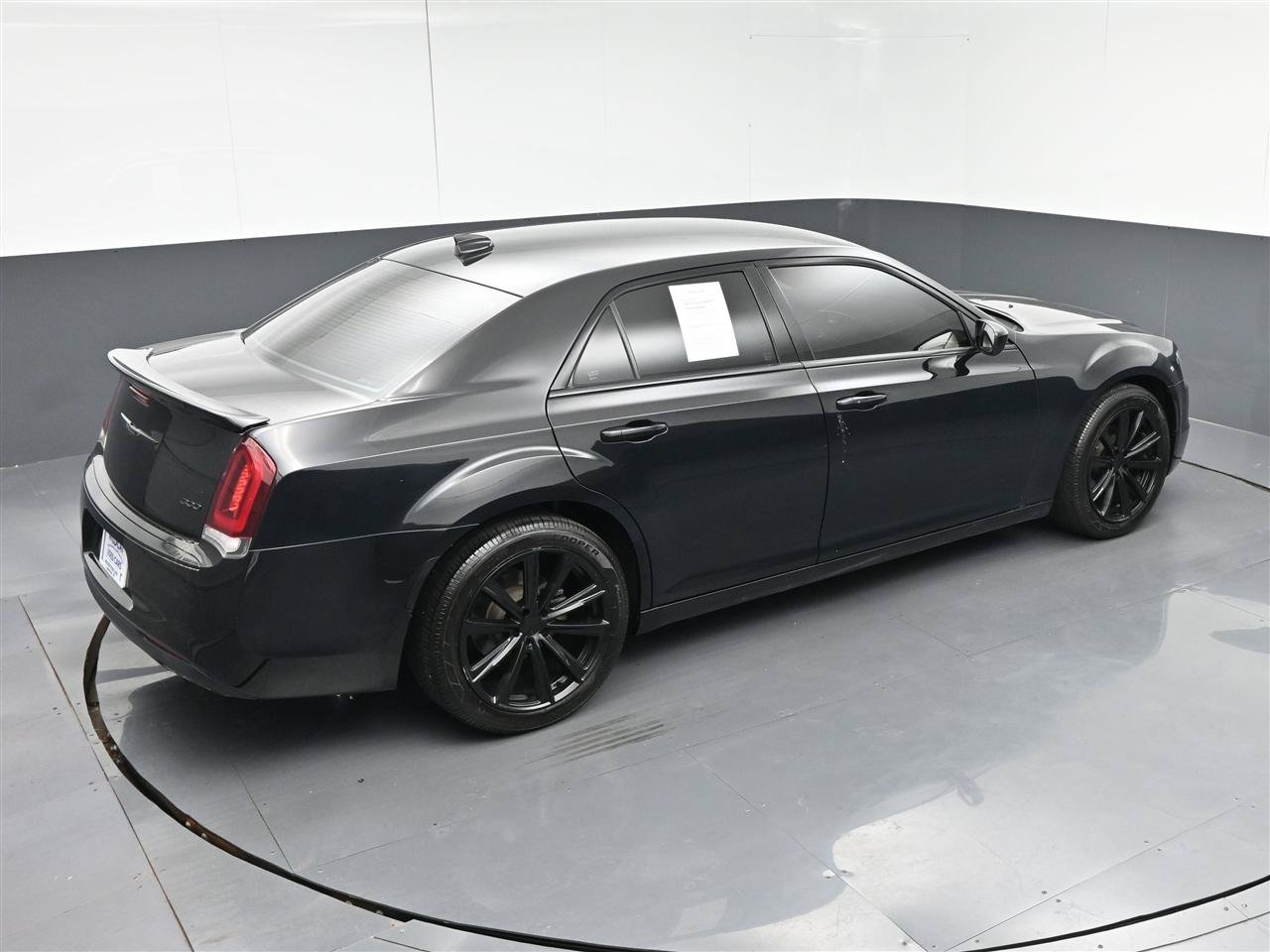 Used 2021 Chrysler 300 Touring w/ Sport Appearance Package RWD image 25
