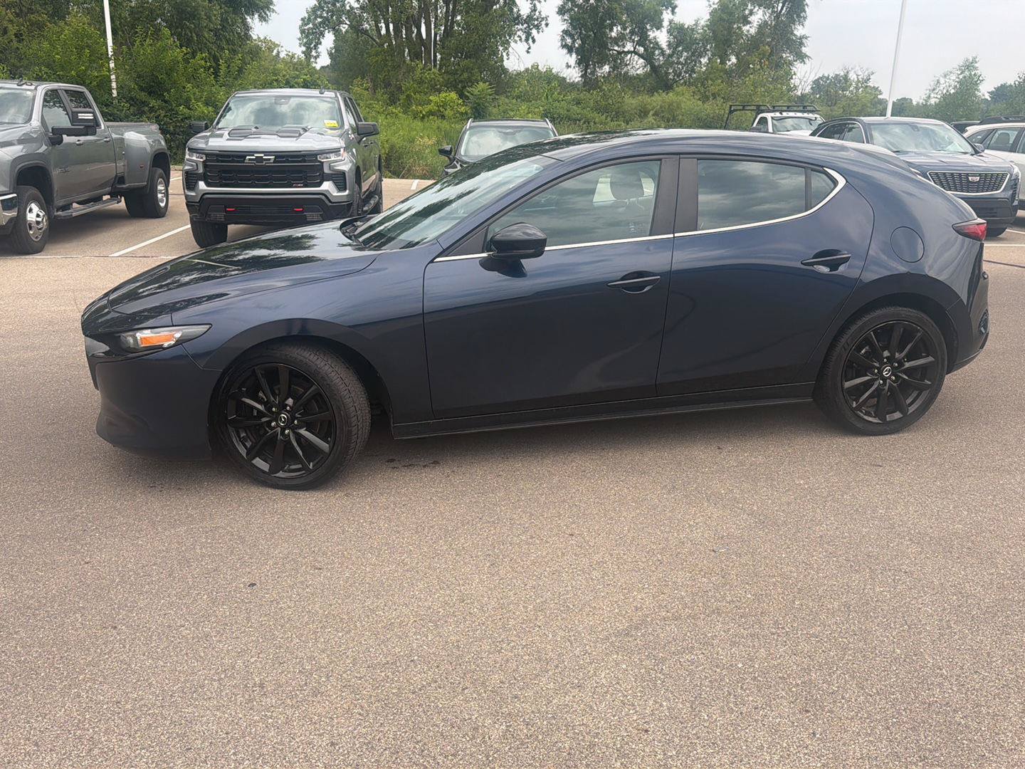 Used 2025 MAZDA MAZDA3 s Sport FWD image 2