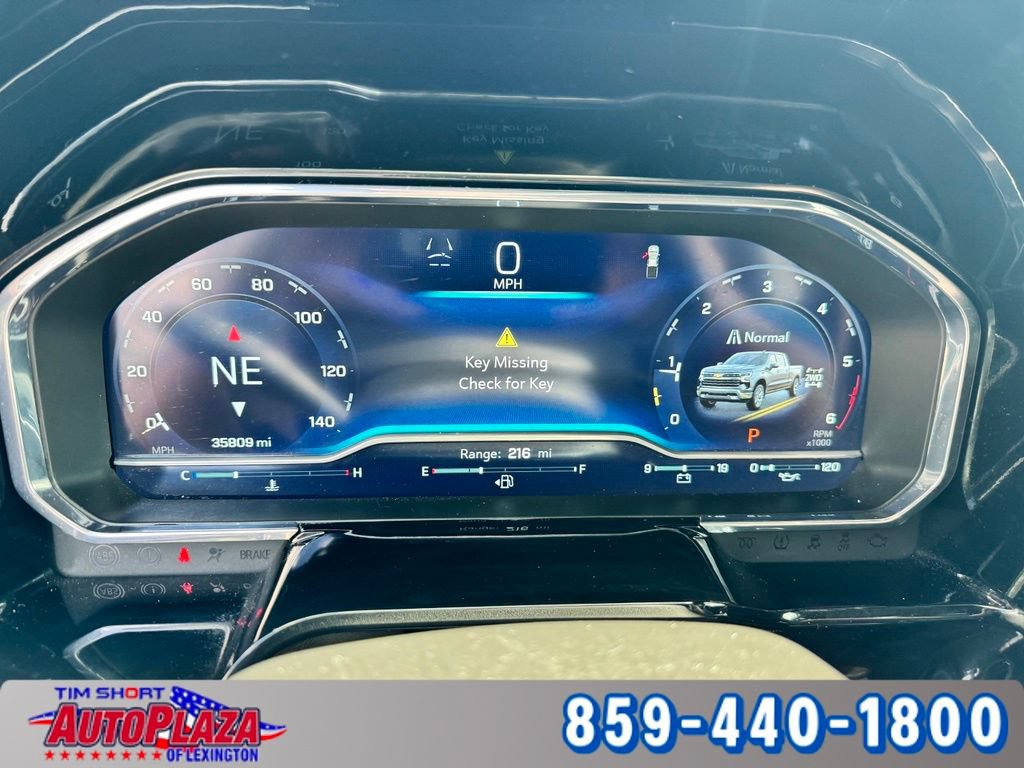 Used 2023 Chevrolet Silverado 1500 LTZ AWD/4WD image 4