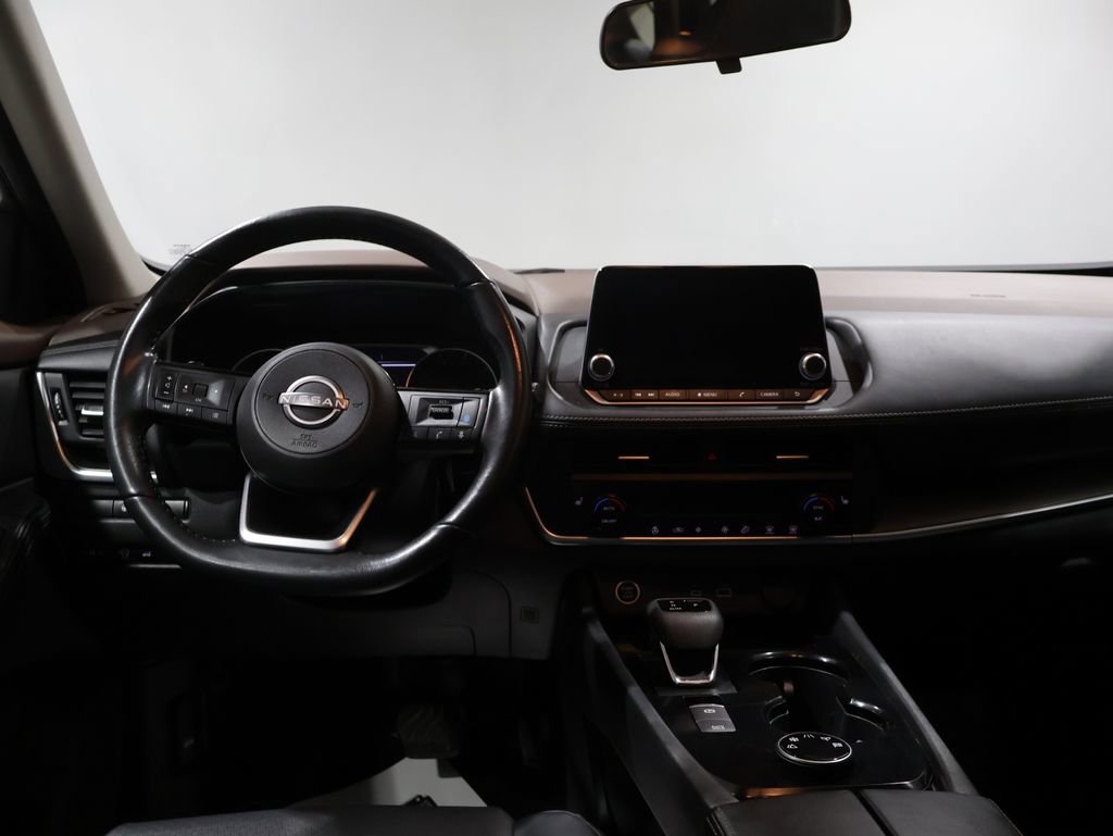 Used 2023 Nissan Rogue SV w/ SV Premium B Package image 17