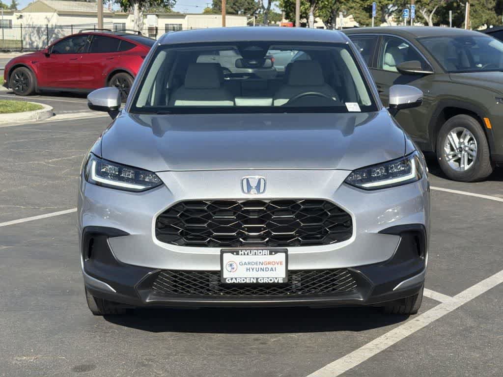 Used 2025 Honda HR-V LX image 2