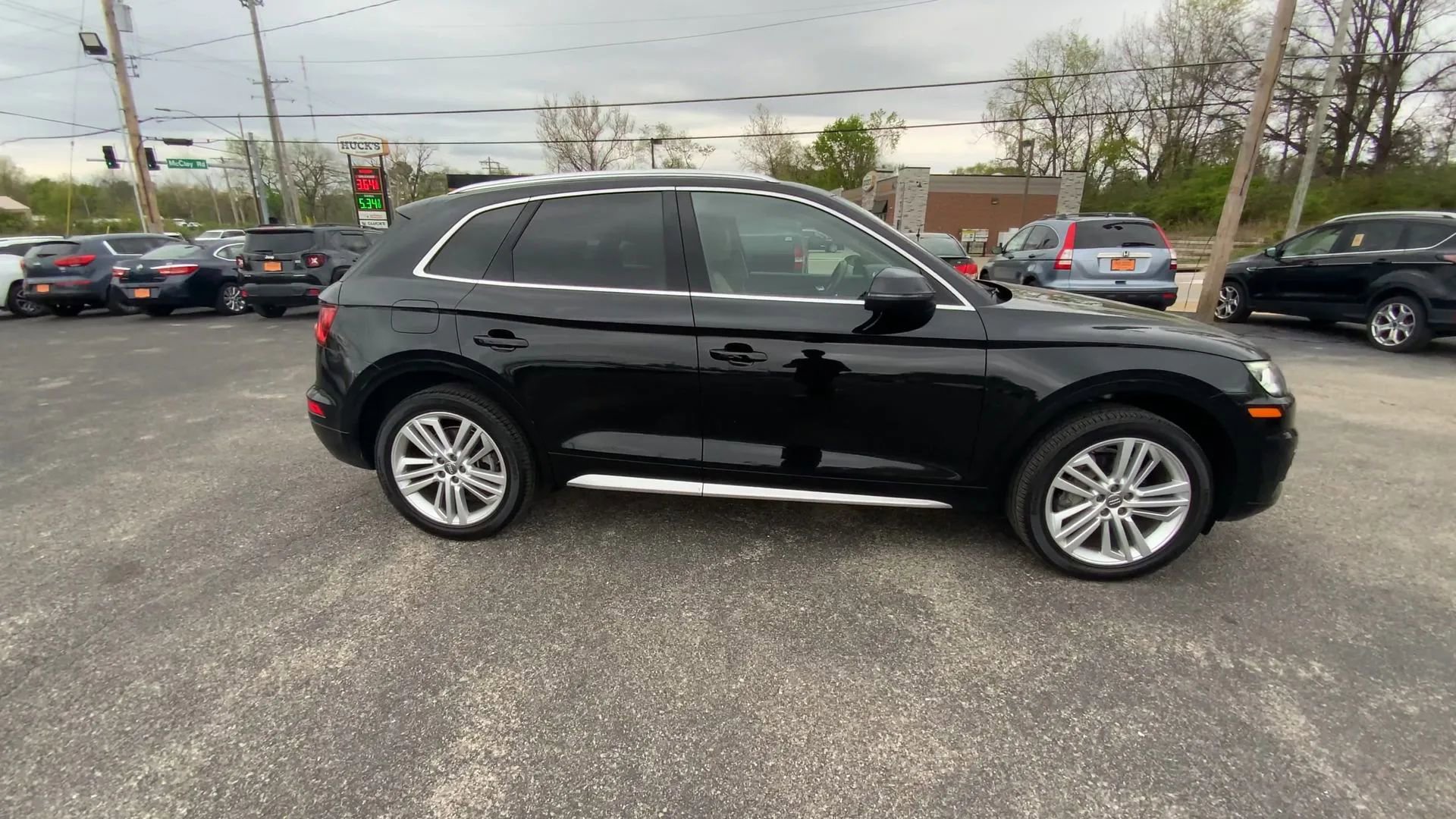 Used 2018 Audi Q5 2.0T Premium Plus w/ Premium Plus Package image 9