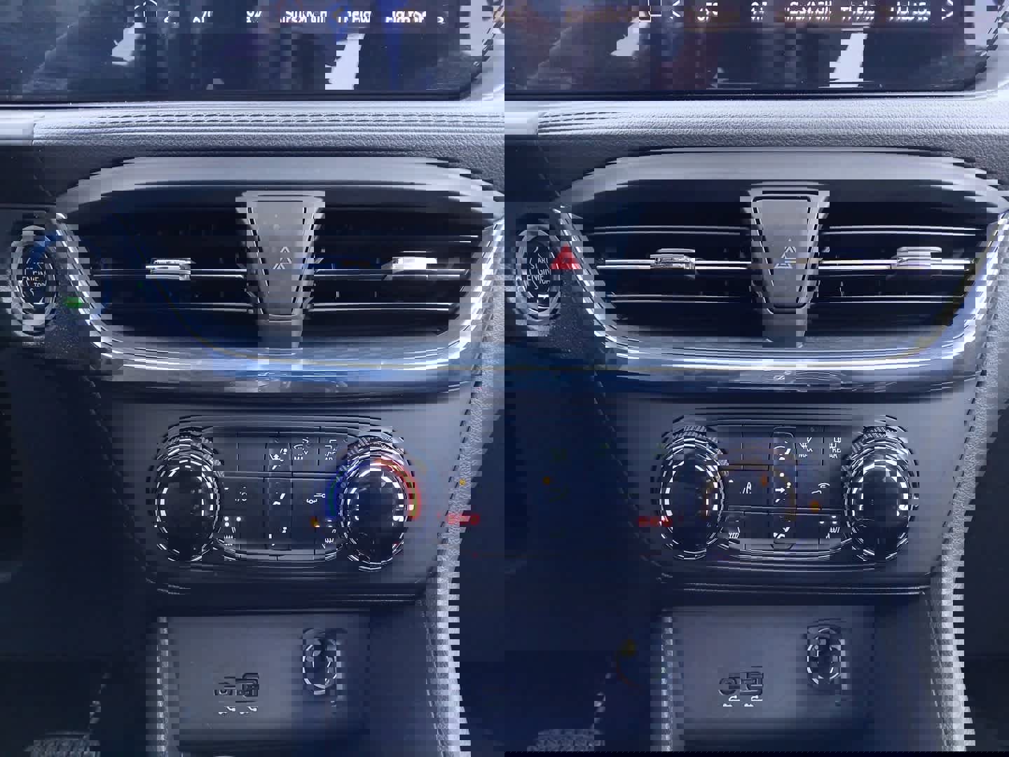 Used 2024 Buick Encore GX Preferred w/ Comfort Package image 47