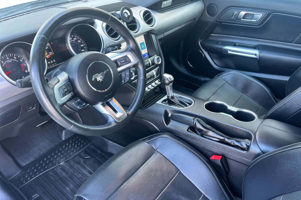 Used 2019 Ford Mustang Premium image 12