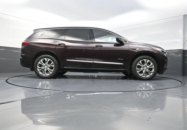 Used 2020 Buick Enclave Avenir w/ Avenir Technology Package AWD/4WD image 38