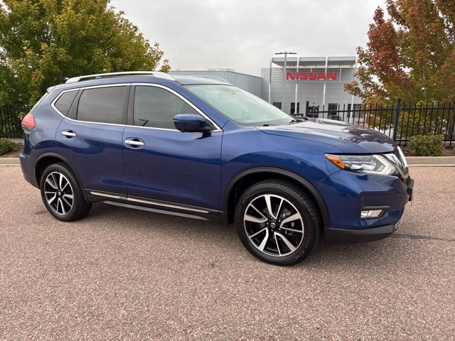 Used 2017 Nissan Rogue SL w/ SL Premium Package
