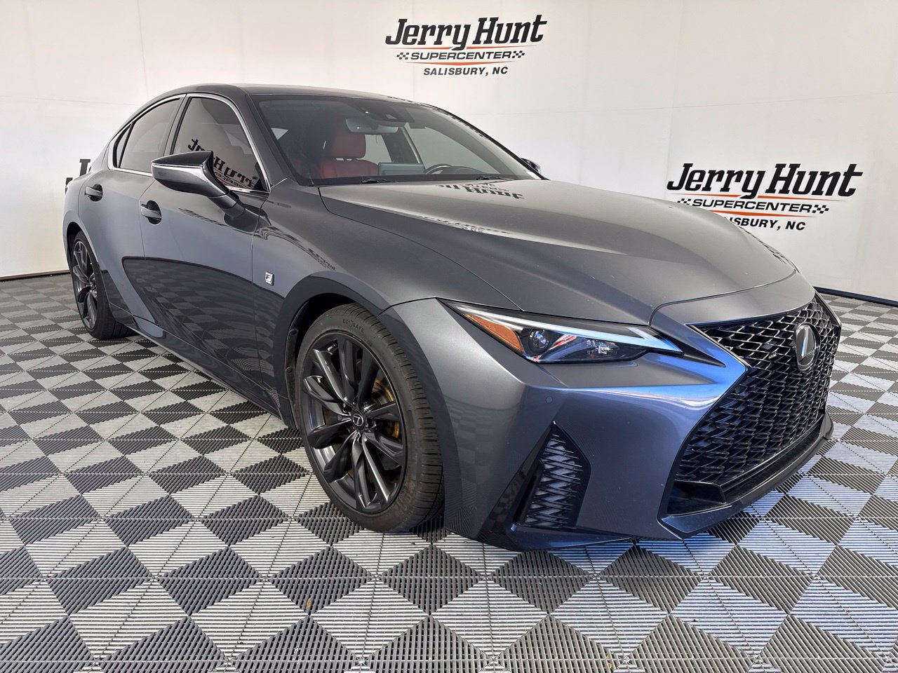 Used 2022 Lexus IS 350 F Sport RWD image 6