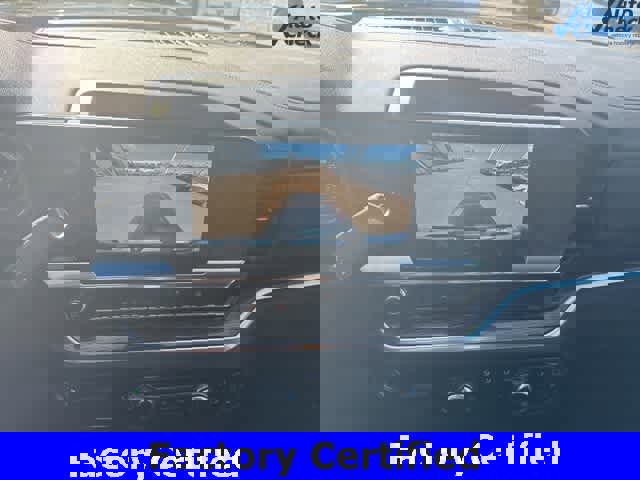 Certified 2022 GMC Sierra 1500 SLE w/ Preferred Package image 20