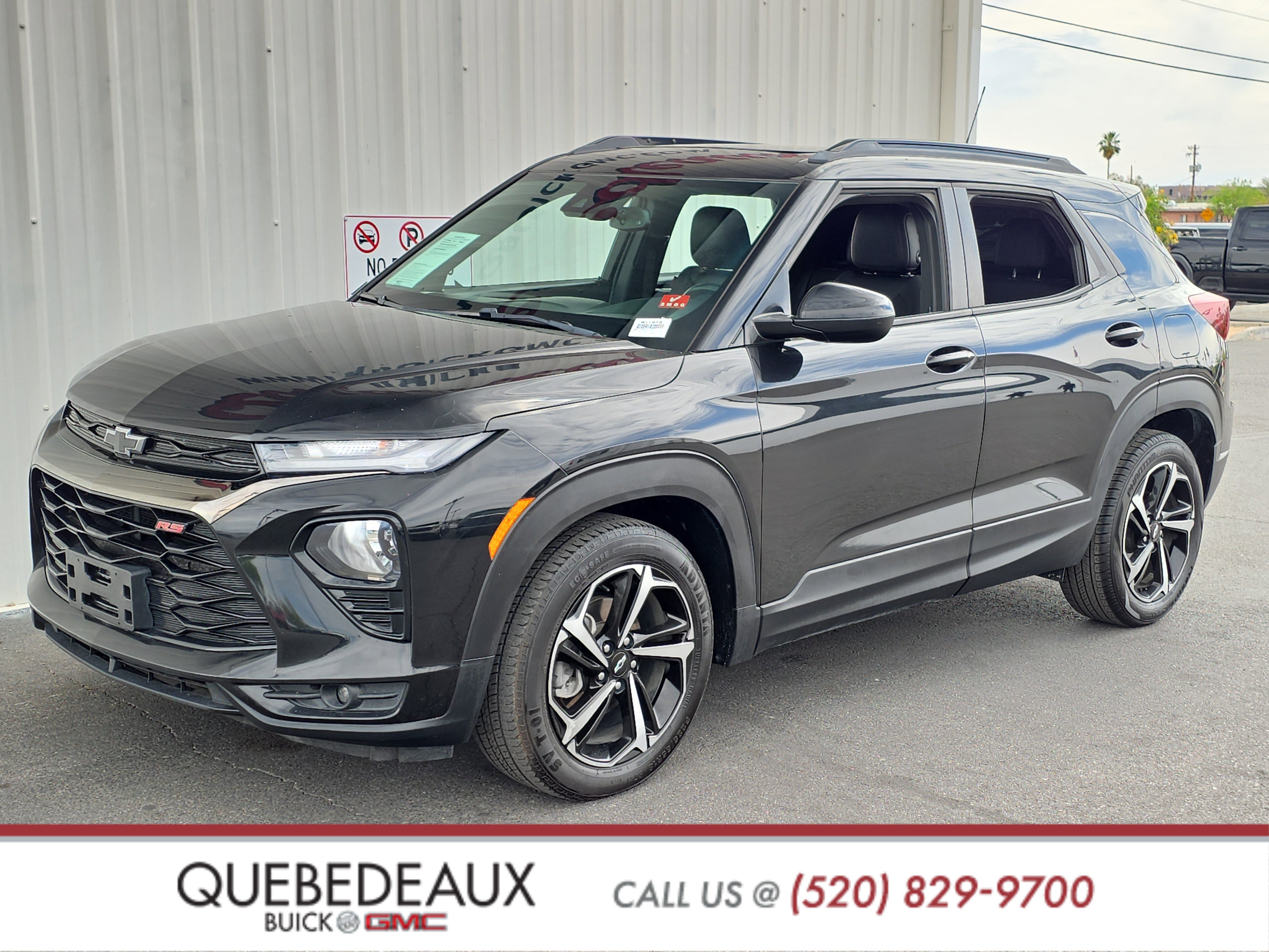 Used 2021 Chevrolet TrailBlazer RS w/ Sun and Liftgate Package FWD image 3