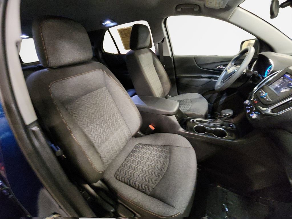 Used 2023 Chevrolet Equinox LT AWD/4WD image 26