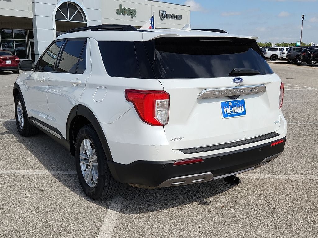 Used 2020 Ford Explorer XLT w/ Equipment Group 202A AWD/4WD image 3