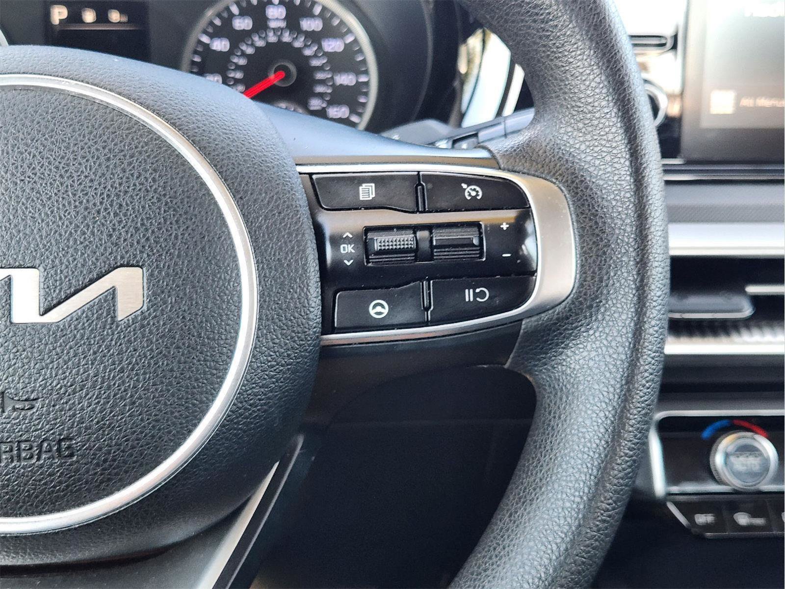 Used 2022 Kia K5 LXS FWD image 30